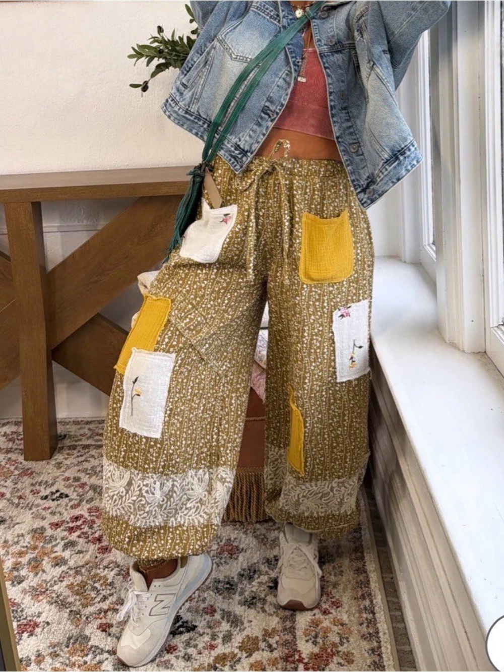 POL Vintage Washed Floral Pattern Double Gauze Lace Jogger Pants Size Large